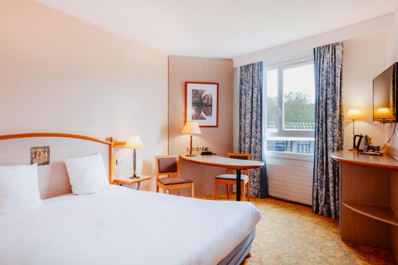 Mercure Nevers Pont De Loire Esterno foto